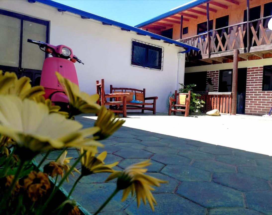 Hostal Traveland Pichilemu Exterior foto